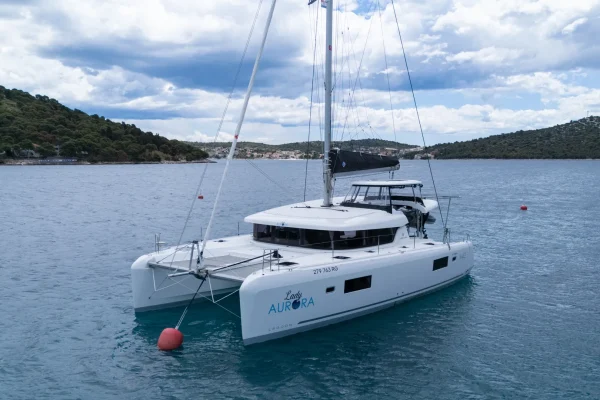 Lagoon 42 - Lady Aurora