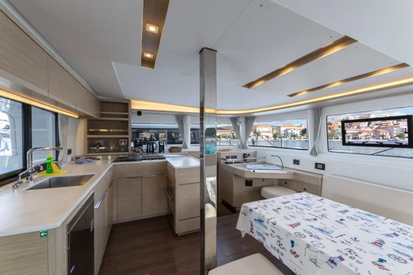 Katamaran mieten in Split: Lagoon 46