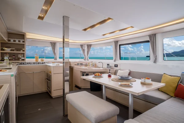 Katamaran in Split: Lagoon 46 - Pure