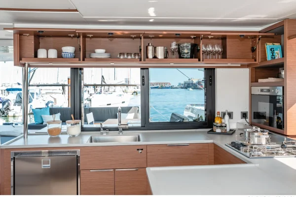 Katamaran in Split: Lagoon 46 - Pure