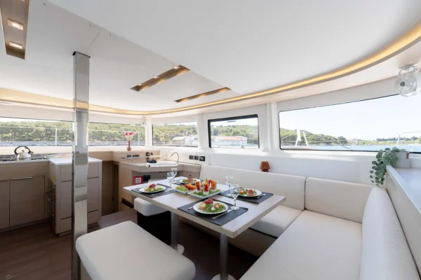 Katamaran mieten Šibenik: Lagoon 46 - Mare Azul