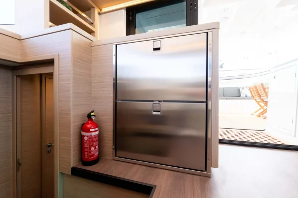 Katamaran mieten Šibenik: Lagoon 46 - Mare Azul