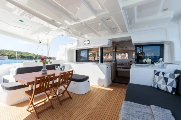 Katamaran mieten Šibenik: Lagoon 46 - Mare Azul