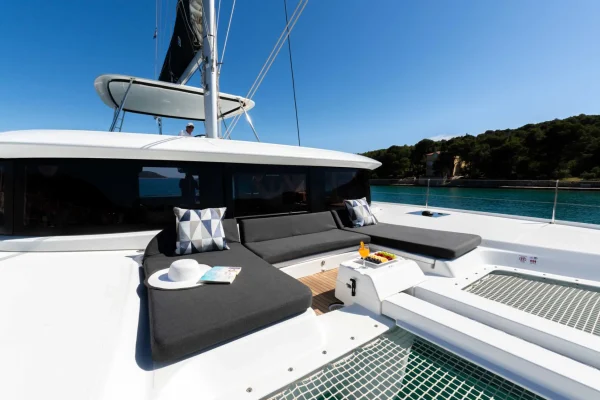 Katamaran mieten Šibenik: Lagoon 46 - Mare Azul