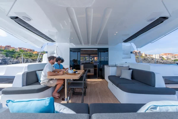 Luxuskatamaran in Trogir: Lagoon 51 - Maestro