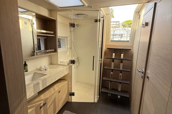 Lagoon 60 - Princess Karla - Gäste Badezimmer