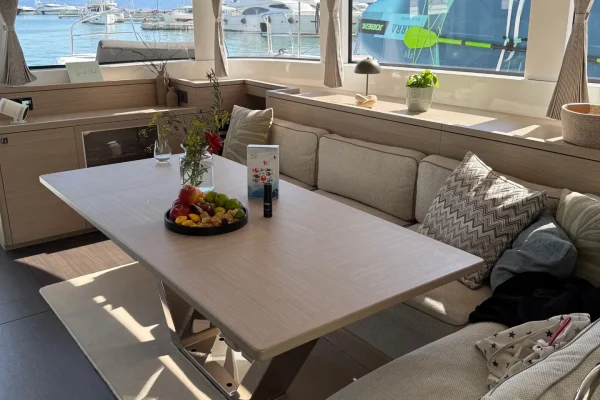 Lagoon 60 - Princess Karla - Salon