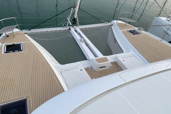 Lagoon 46 - Chill Out