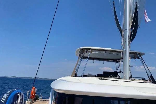 Lagoon 46 - Chill Out