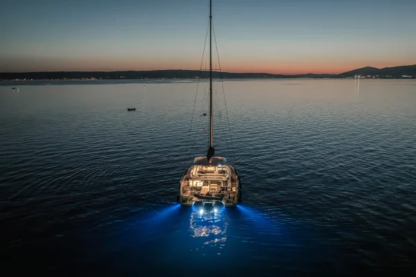 Lagoon 55 - Tri Wing - Sunset
