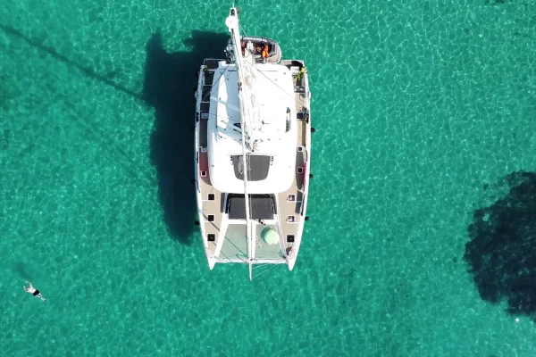 Lagoon 55 - Tri Wing