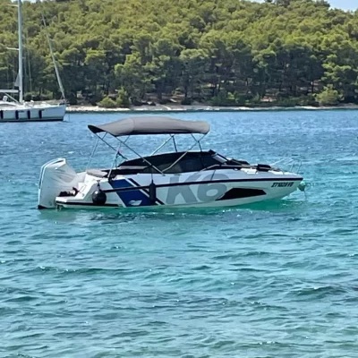 Motorboot Charter Kroatien