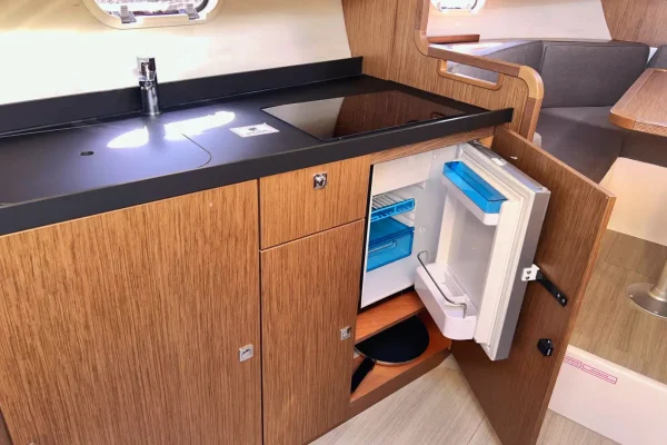 Motoboot mieten: Bavaria 29 - Roma