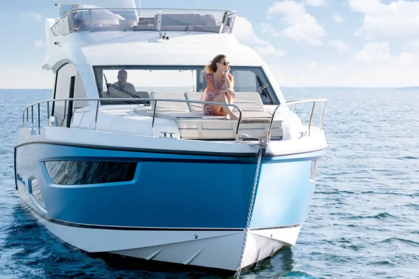 Motoryacht mieten Sealine F430