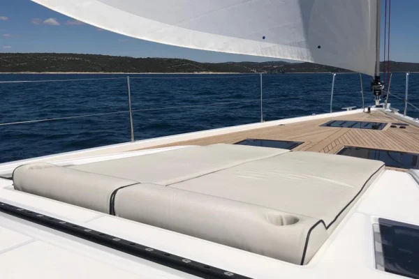 Oceanis Yacht 54 - White Bird