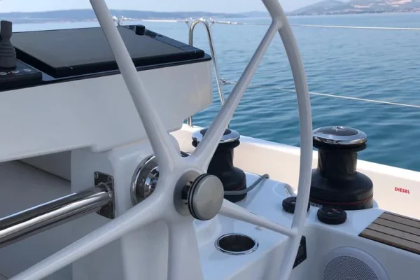 Oceanis Yacht 54 - White Bird