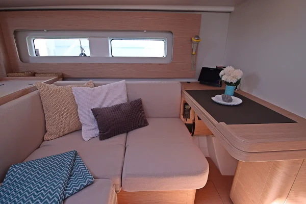 Oceanis Yacht 54 - White Bird