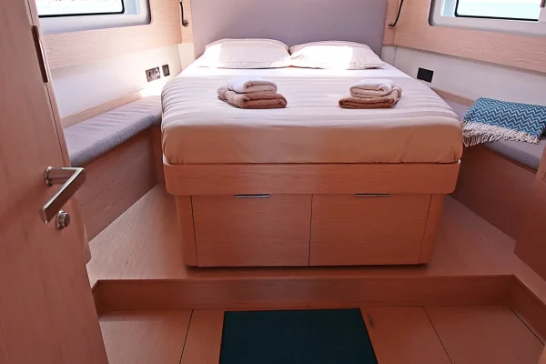 Oceanis Yacht 54 - White Bird