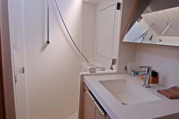 Oceanis Yacht 54 - White Bird