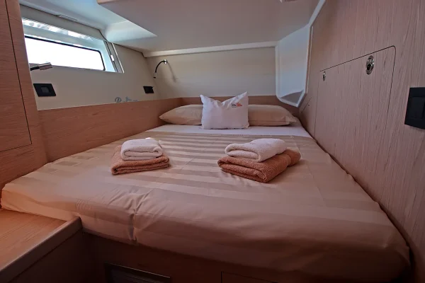 Oceanis Yacht 54 - White Bird