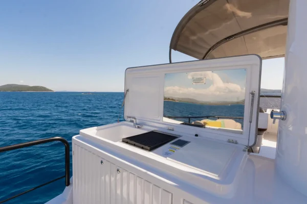 Olivia - Flybridge Grill