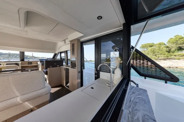 Prestige F4.3 - Mr. 77