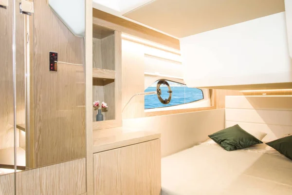 Sealine C390 - Tireless Achterkabine