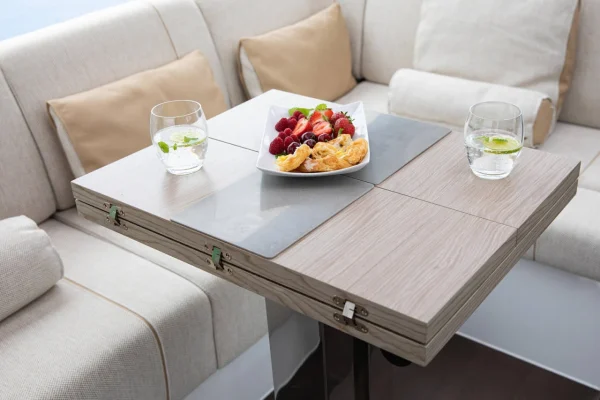 Sealine C390 - Tireless