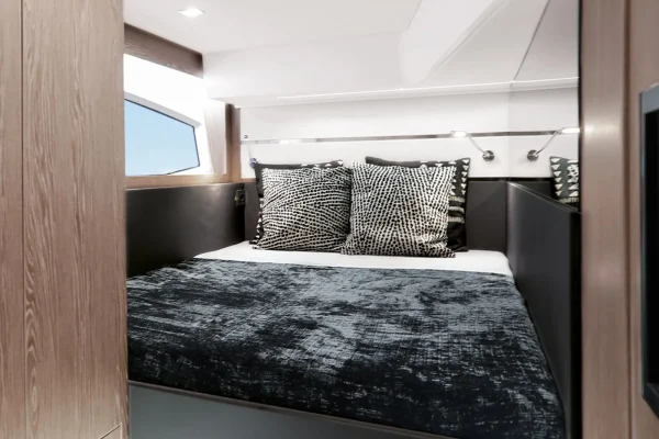 Sealine F430 - Tireless Too