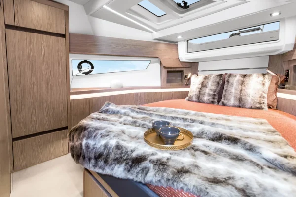 Sealine F430 - Tireless Too