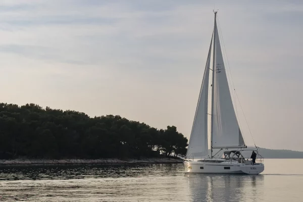 Segelboot Vermietung - Bavaria C38 - Aura