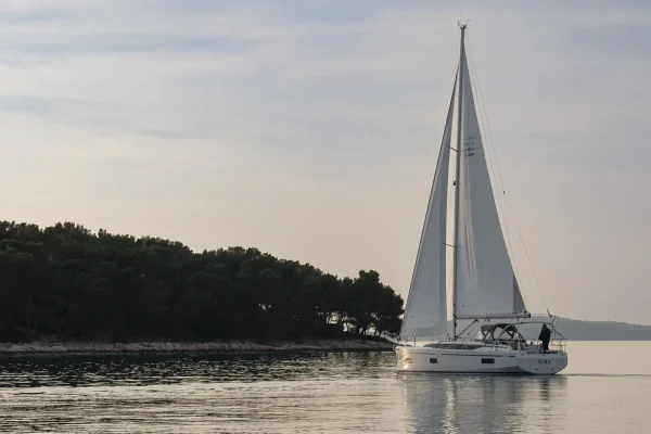 Segelboot Vermietung - Bavaria C38 - Aura