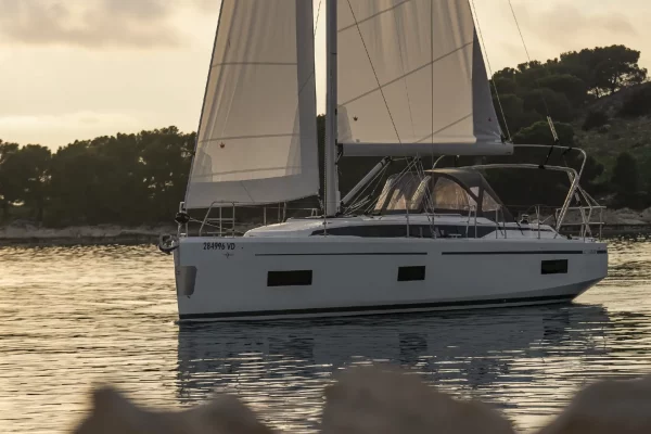 Segelboot Vermietung - Bavaria C38 - Aura