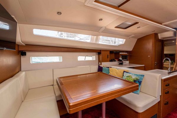 Segelyacht Charter Kroatien - Jeanneau 51