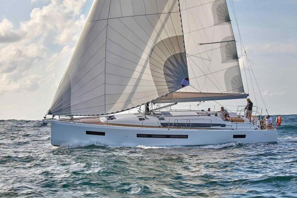 Segelyacht Charter: Sun Odyssey 490 - Perisk
