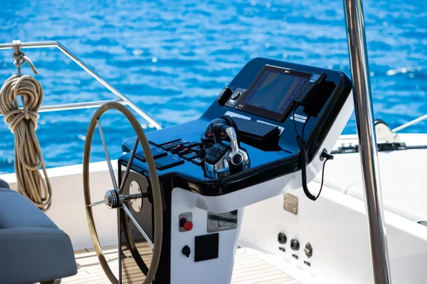 Sunreef 60 - Mr. Si - Steuerstand Fly