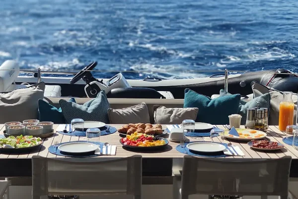 Sunreef 60 - Sinata - Exterior