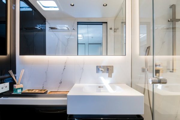 Sunreef 70 - n+1 - Badezimmer