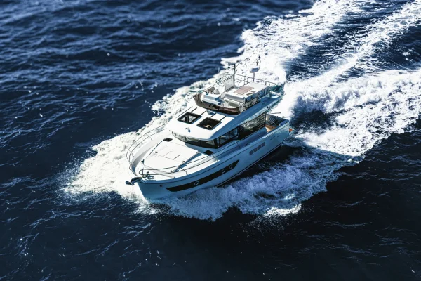 Swift Trawler 37 Fly - ZOE