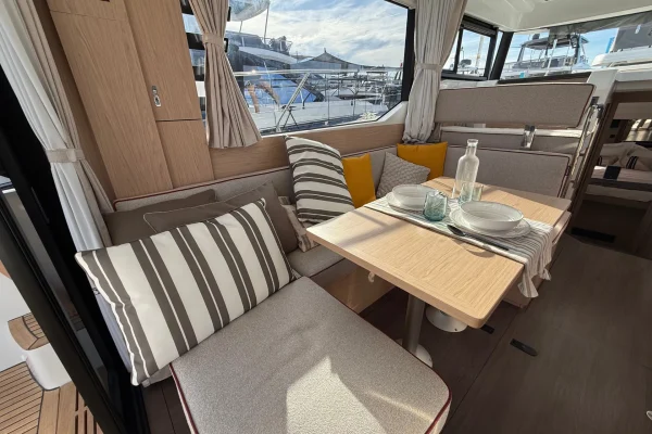Swift Trawler 37 Fly - ZOE