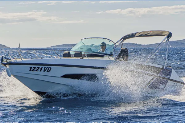 Motorboot mieten: Nordkapp K8 - Blue Line