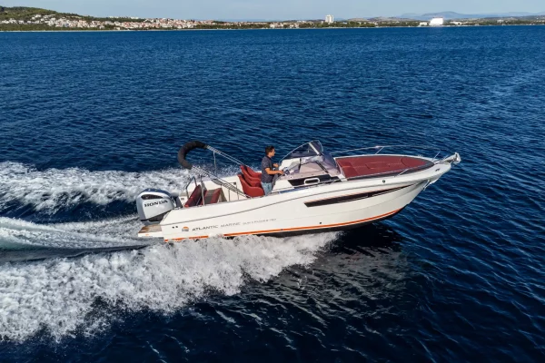 Motorboot Charter: Atlantic 750 Sun Cruiser - 2022