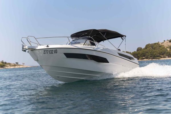 Motoboot mieten in Tribunj: Karnic 702 SL