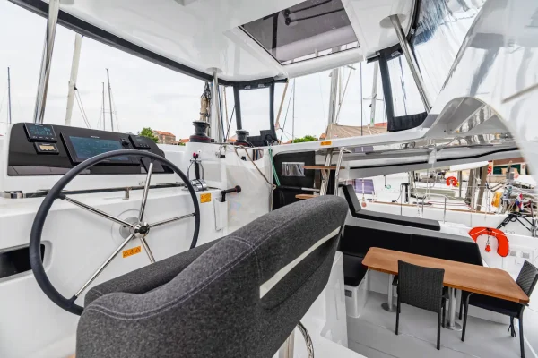 Catamaran chartern in Kroatien