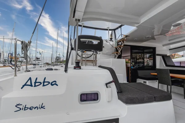 Catamaran chartern in Kroatien