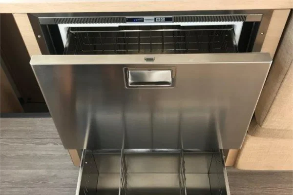 Fountaine Pajot MY 37 Thunderball Rogoznica