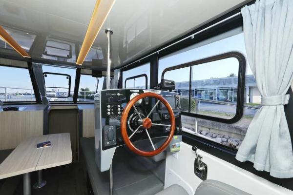 Yacht mieten: Futura 40 Grand Horizon - Backup