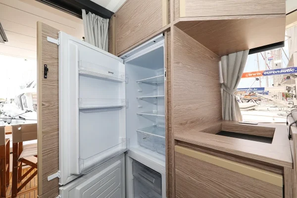 Greenline 45 Fly Peper Yachtcharter Biograd