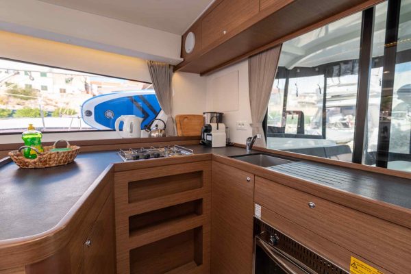 Katamaran chartern Kroatien