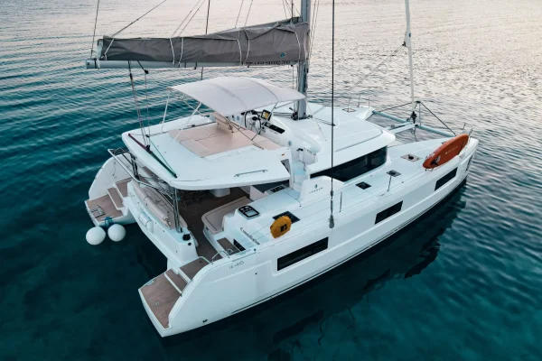 Katamaran chartern Kroatien mit Skipper